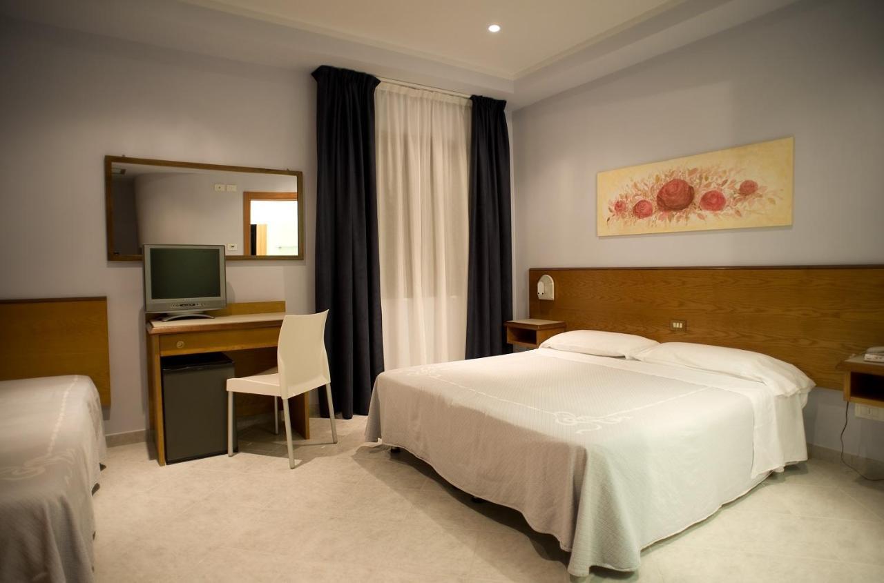Hotel Sirio Lido di Camaiore Pokoj fotografie